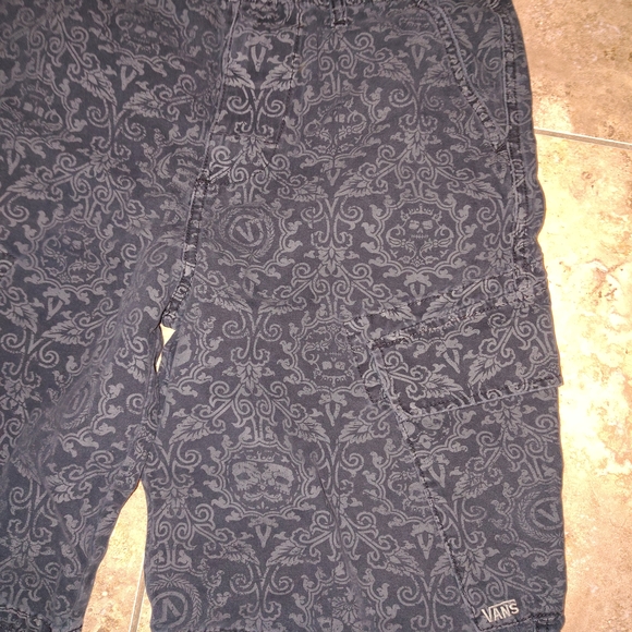 Vans Men's Blue Patterned Shorts Vintage Mint 10/10 Monogram Pattern - Picture 3 of 7